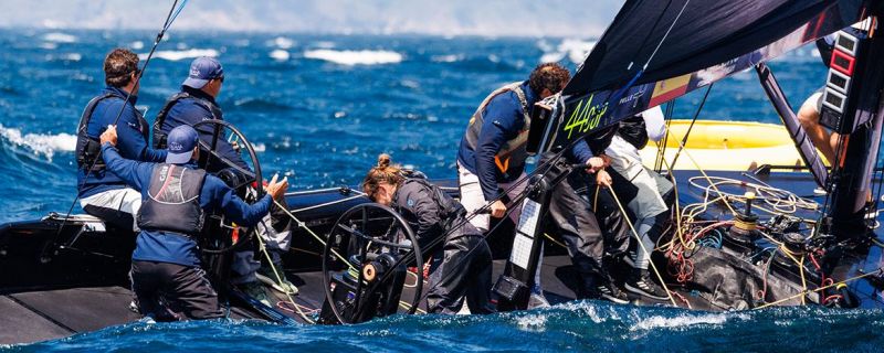 Calero Sailing Team pega fuerte en la 44Cup Baiona