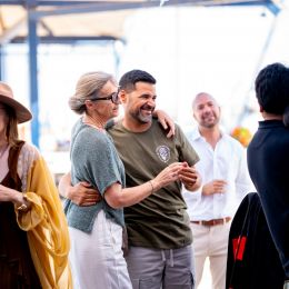 PUERTO CALERO AMPLÍA SU OFERTA GASTRONÓMICA CON LAS APERTURAS DEABRASAMAR Y 7 GOTAS
