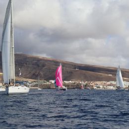 Buen comienzo de la 7.ª edición del Rallye des Îles du Soleil desde Marina Jandía