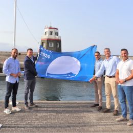 PUERTO CALERO CELEBRATES THE HOISTING OF ITS 28 TH BLUE FLAG.